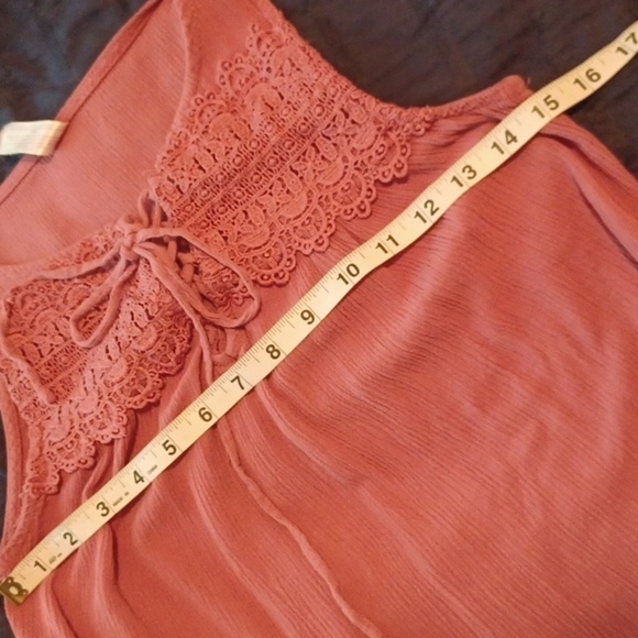 -- No Boundaries Pink Top - Picture 8 of 9